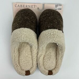 Cabernet Brown  Foam Cushioned Slippers Size Small 5-6